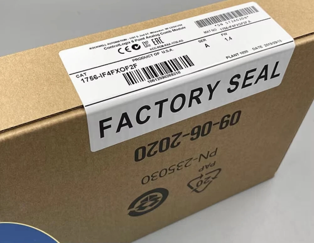Nieuwe 1756-IF4FXOF2F ControlLogix 6-delige analoge combomodule 1756IF4FXOF2F