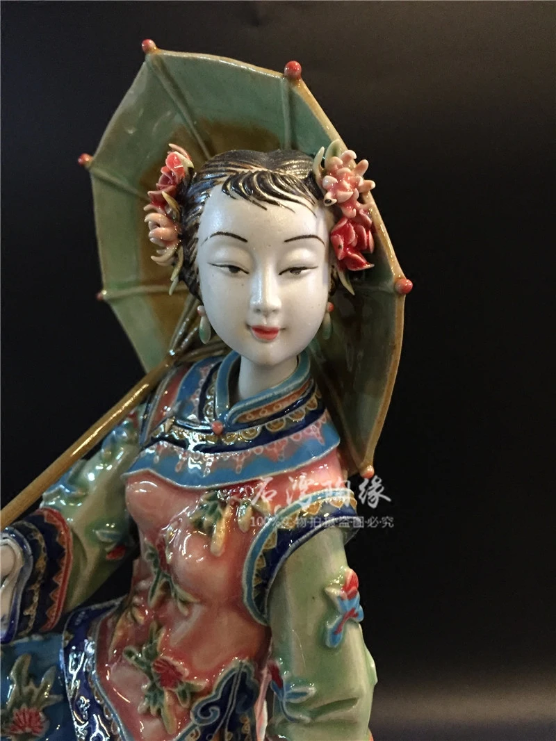 Shiwan ceramic lady ornament home jewelry TV cabinet wine cabinet Bogu frame ornament lady Chinese style