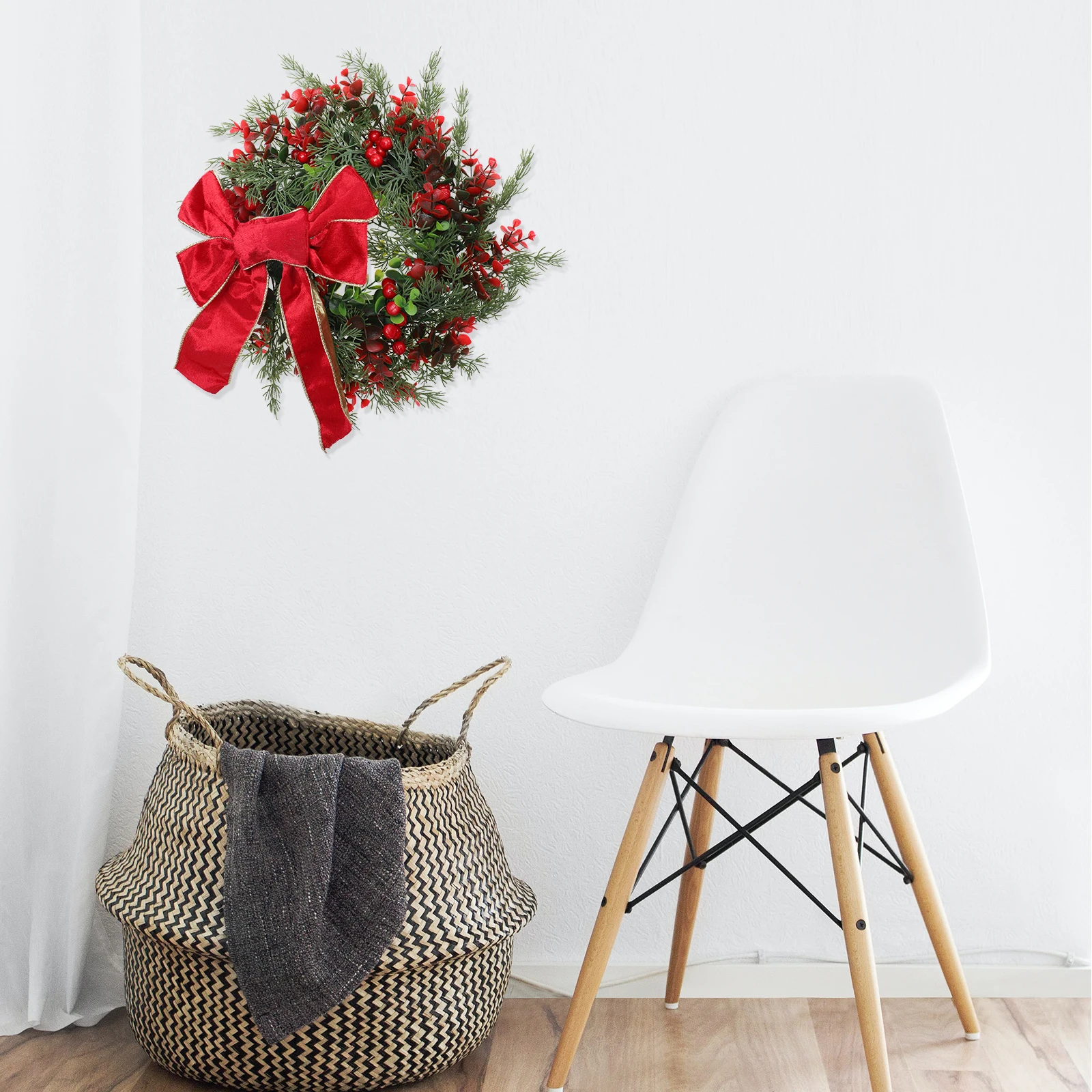 

Christmas Wreath Hanging Decor Lifelike Berry Garland Pendant For Door Wall Party Outdoor Festival Decoration Xmas Supply Party