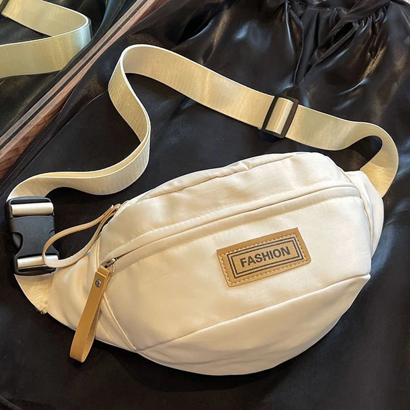Schicke Gürteltasche mit verstellbarem Riemen für die tägliche Reise. Stilvolle, kompakte, leichte, vielseitige, lässige, mehrfarbige Hüfttasche – Detail 5