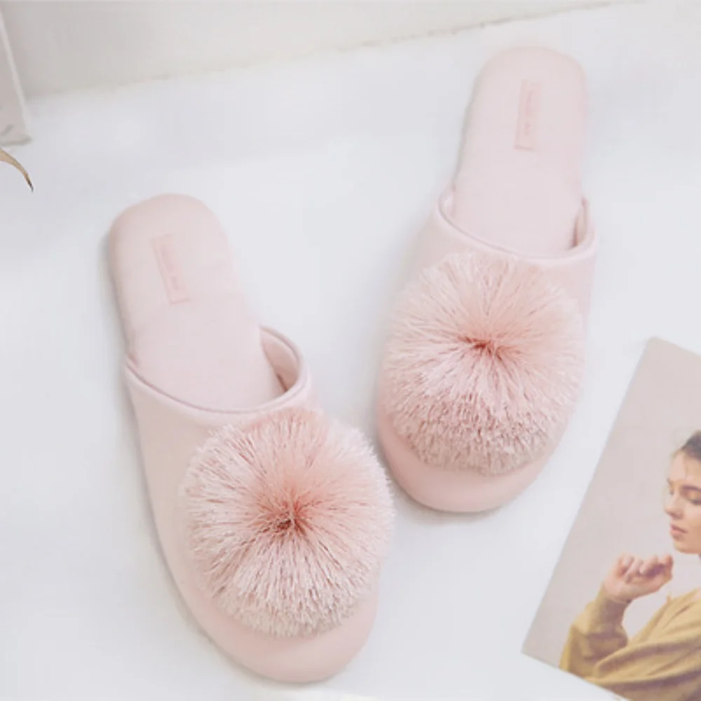 Sandalias Cute Women Slippers Home Indoor Women House Shoes Summer Ladies Slides Brand Tassels Ball Comfortable Plush Slippers