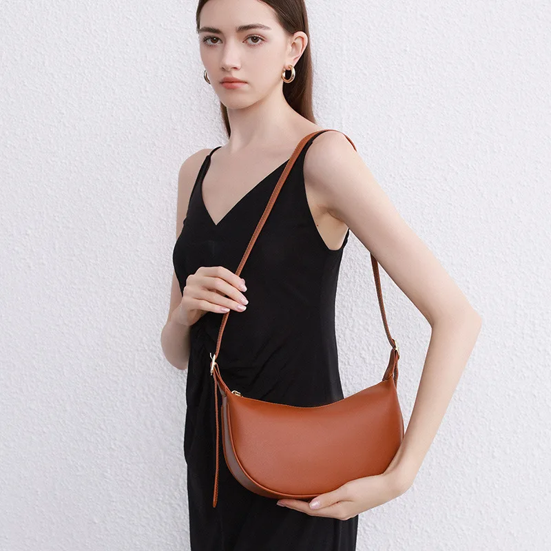 

Женская сумка подмышки Yan из воловьей кожи, новинка 2025, новинка через плечо на весну и лето, большая вместительная сумка через плечо