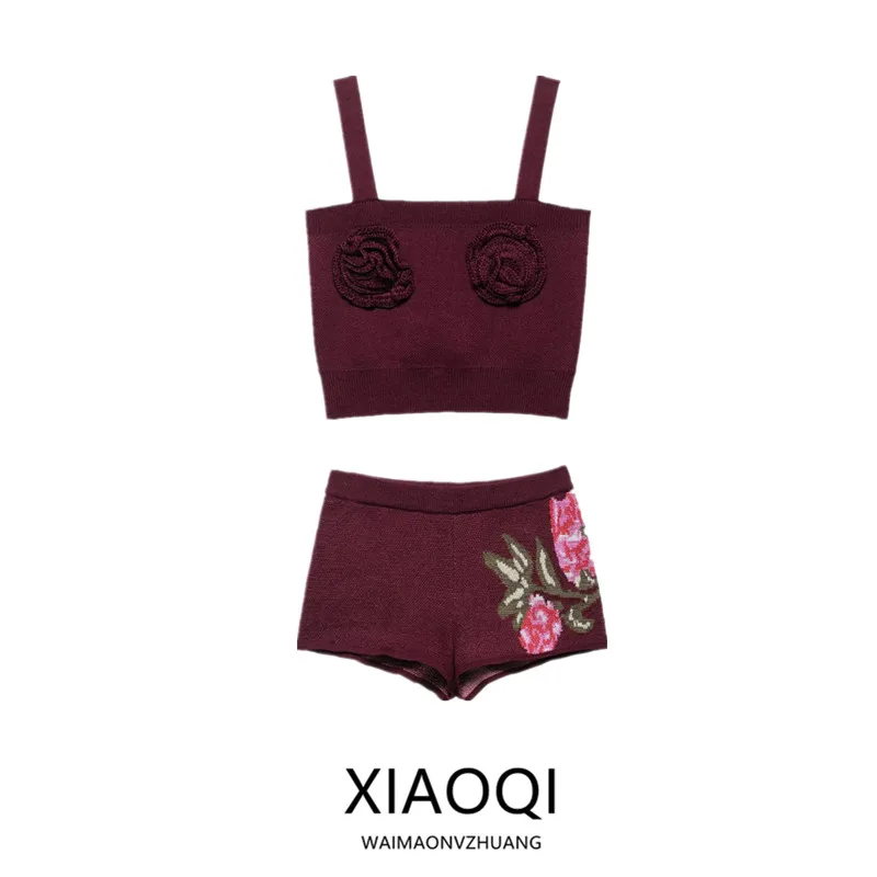 

Summer 2025 Women's Faion Wool Blend Knitted Top with Rose Embroidery And Mid-Waist orts Versatile Clothing Set for Ladies