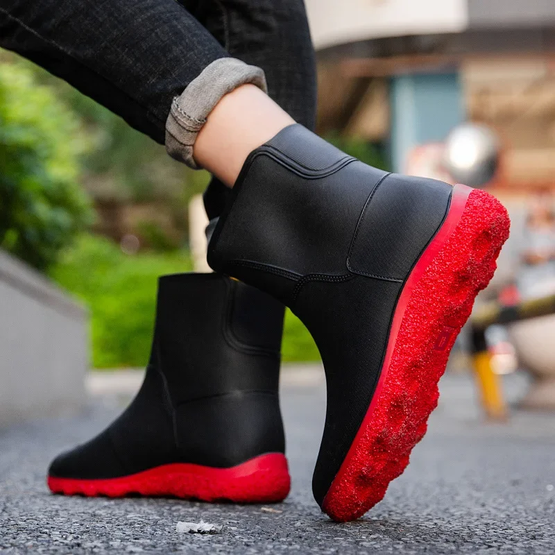 Men Mid-Cut Rain Boots Waterproof Men Ankle Boots Thick Sole Rain Boots Fashion Flat Men Casual Rain Boots Men Rubber Rain Boots