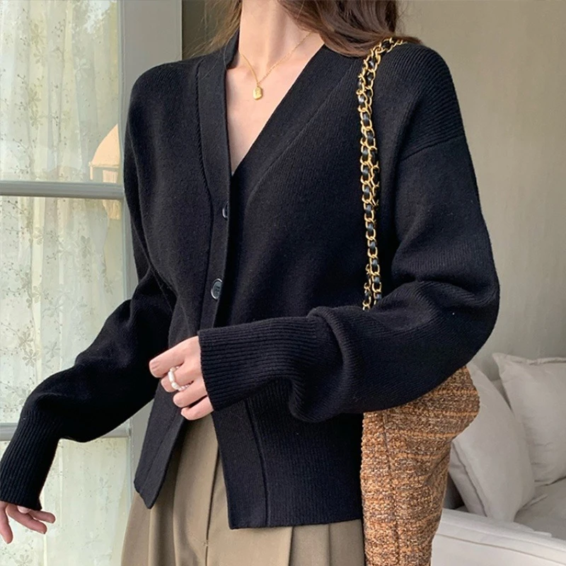Único y nicho Slim Fit Tops cárdigan informal de punto 2025 Otoño Invierno elegancia Color sólido suéter con cuello en V