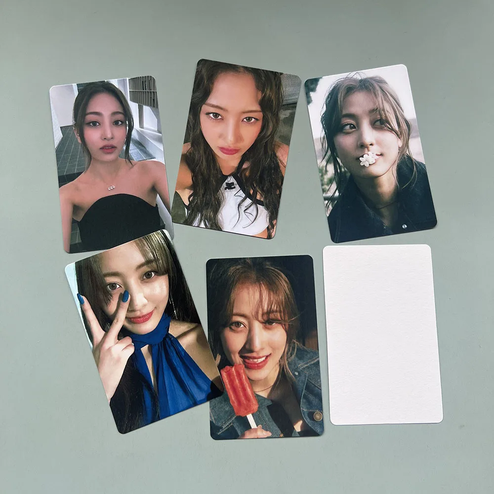 10pcs/set Kpop Idol TWICE Jihyo SOLO Lomo Cards 2023 ZONE Photocards Photo Card Postcard for Fans Collection