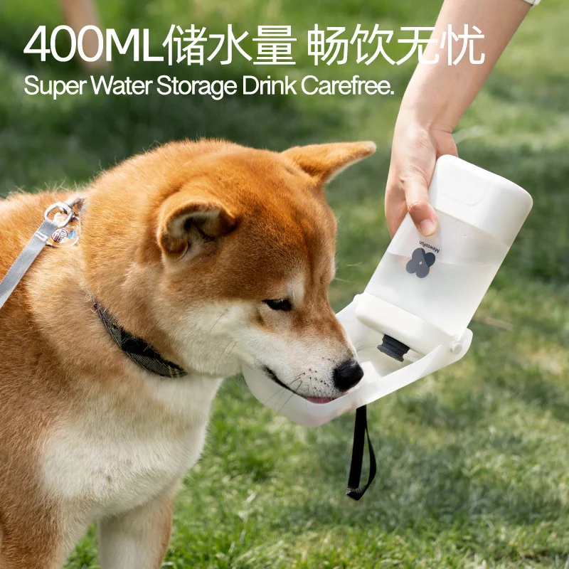 Dog going out accompanying cup portable water cup dog kettle walking dog water bottle pet drinking water feeding