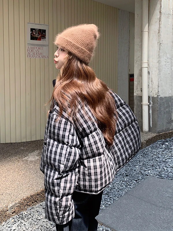 

Женская зимняя куртка-пуховик в клетку с воротником-стойкой, ретро-стиль, повседневная, теплая, пушистая, на молнии