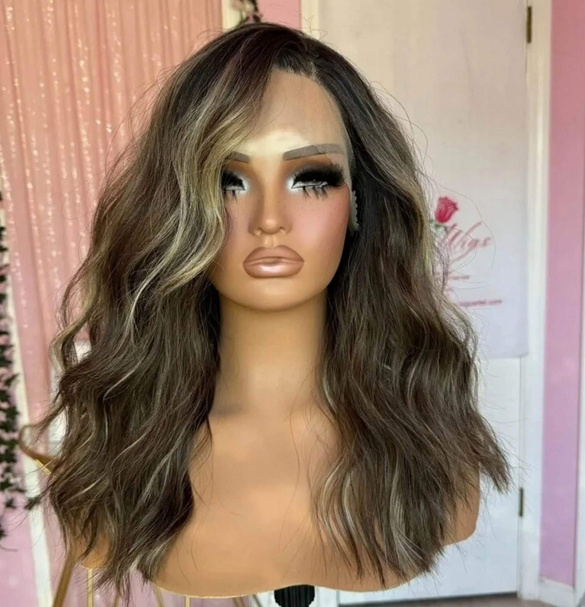 Realistic Look Highlight Dark Caramel Brown Deep Wave Wigs for Women Synthetic Hair Luxury Free Part Wigs for Daily Party Use
