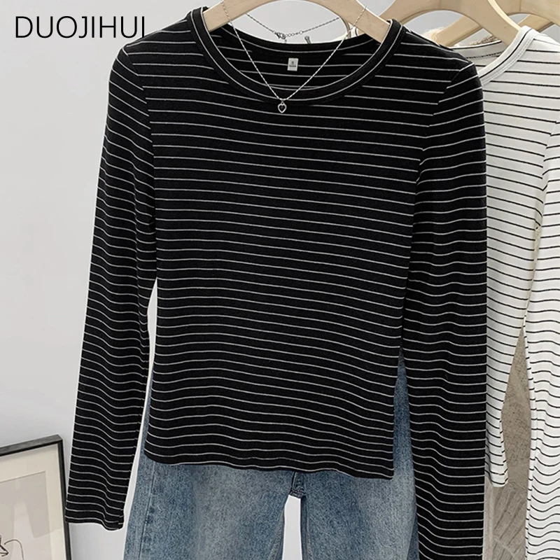 DUOJIHUI Autumn Classic Striped Loose Long Sleeve Women T-shirts New Contrast Color Basic O-neck Fashion Simple Female T-shirts