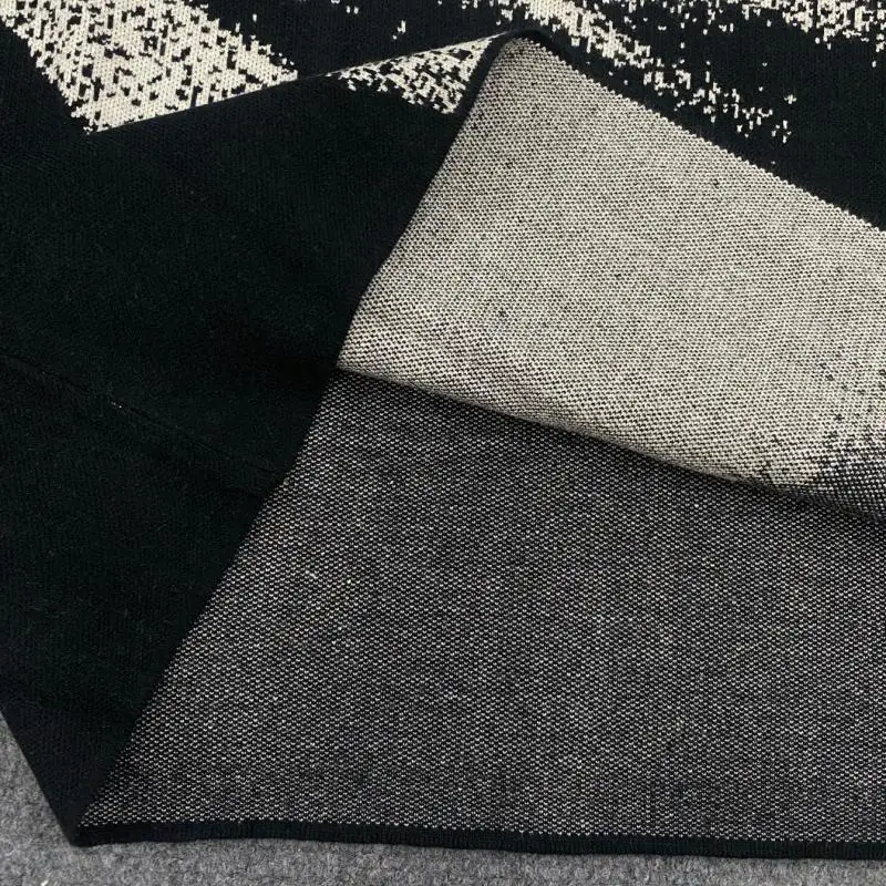 Autumn and winter new style long-sleeved round-neck sweater, loose and casual, warm, men's and women's tops