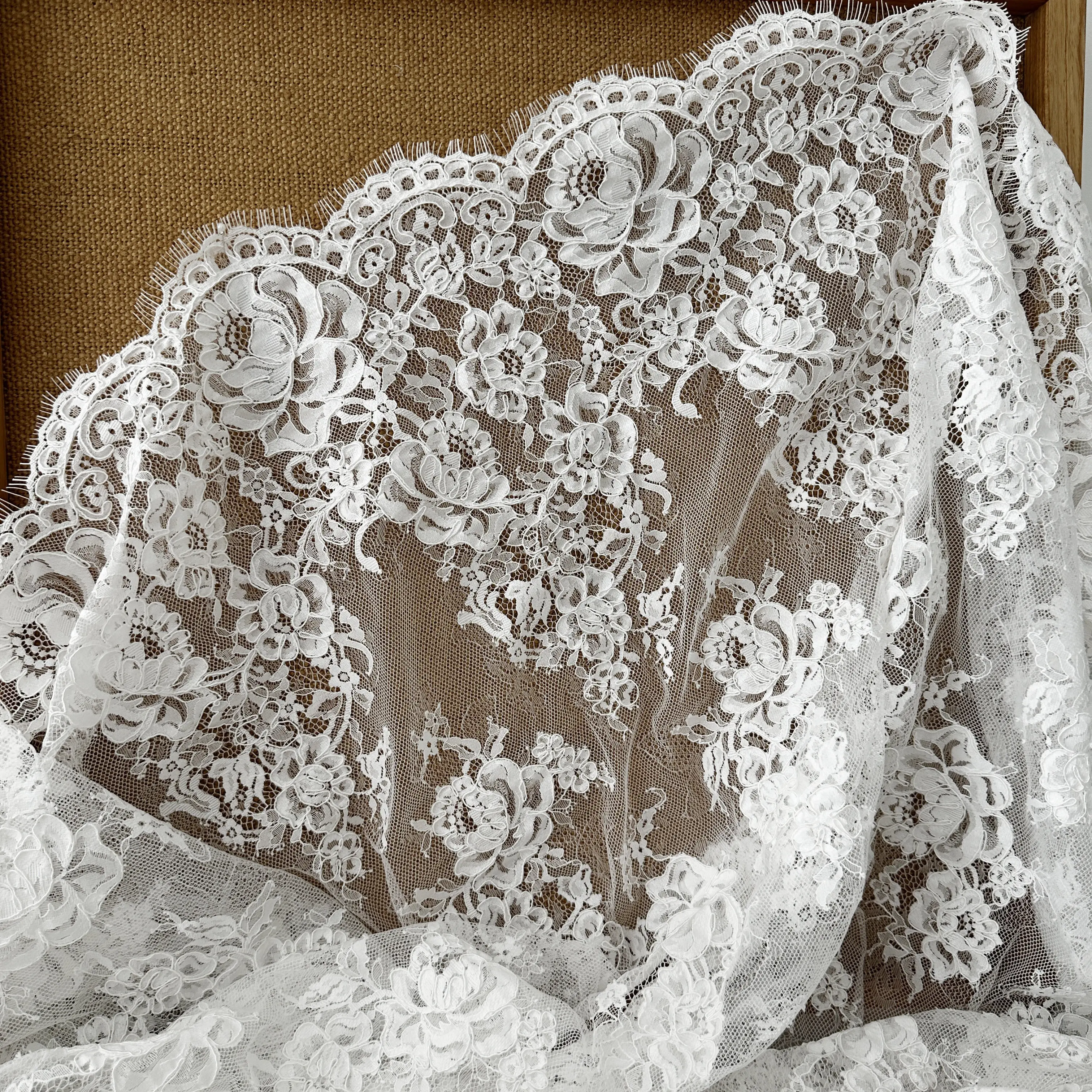 3m per piece white foreign order exquisitely handmade plied eyelash lace for beautiful bridal veils and shawls