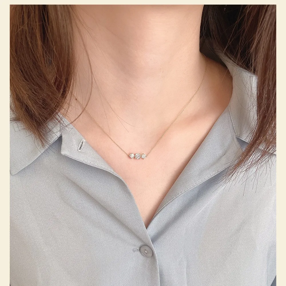 

CCFJOYAS 925 Sterling Silver Three Round Mini Zircon Pendant Necklace for Women Exquisite and Shiny Gold Silver Clavicle Chain