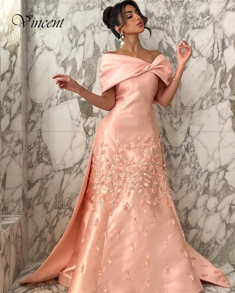 Vestido de noche de satén rosa con temperamento personalizado, exquisito cuello en V, hombros descubiertos, mangas cortas, espalda descubierta, vestidos para ocasiones especiales