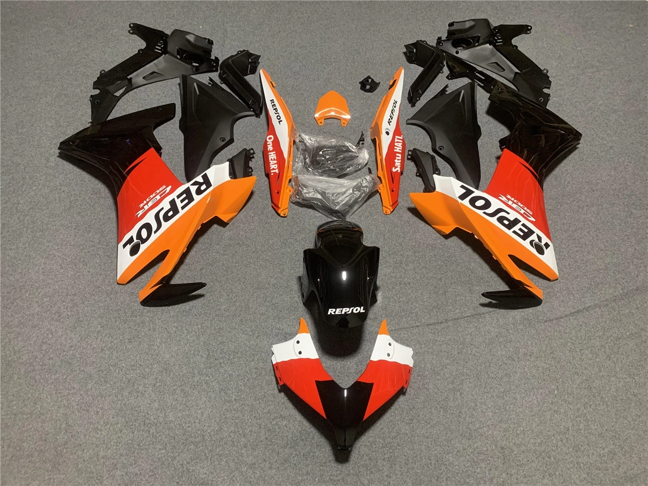 Motorcycle Fairing Kit Suitable for CBR500R 13 14 15 Years CBR500 2013 2014 2015 Fairing Black white Red Orange