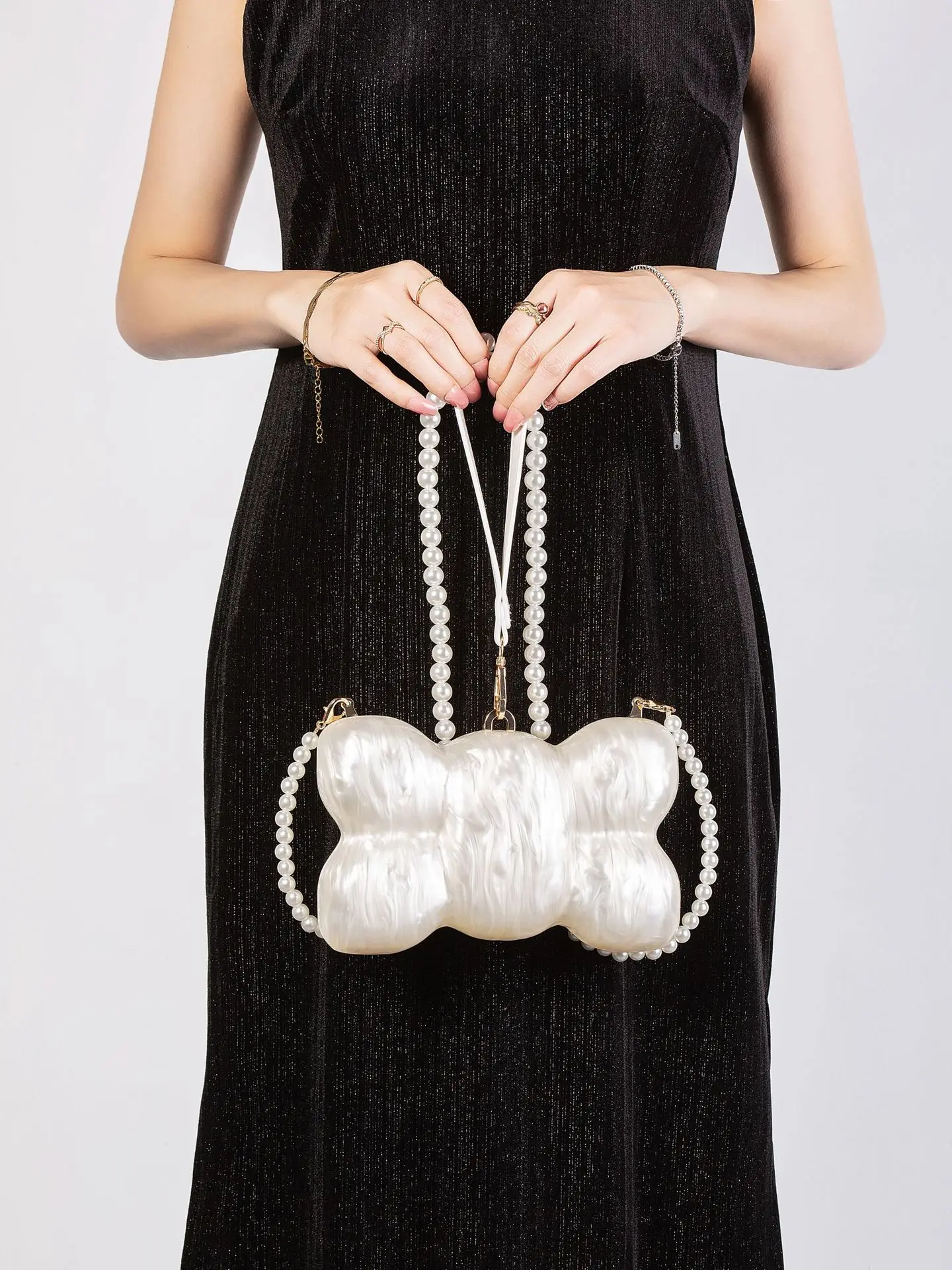 Luxury White Heart Cake Clutch Bag Fashion Pearl Women's Designer Purse Crossbody for Prom Evening Party Day Outfits view 4