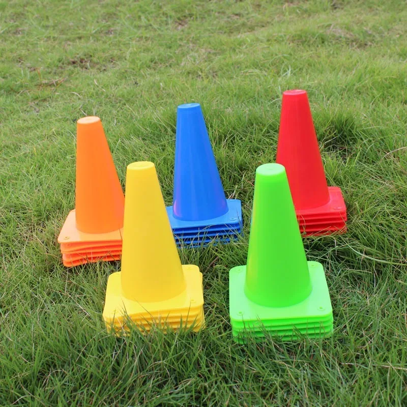 

5 Pcs 15cm PP Soccer Sign Buckets Skating Obstacle Thicken Wear-resistant Anti-slip Football Training Logo Cone Sports Accessory