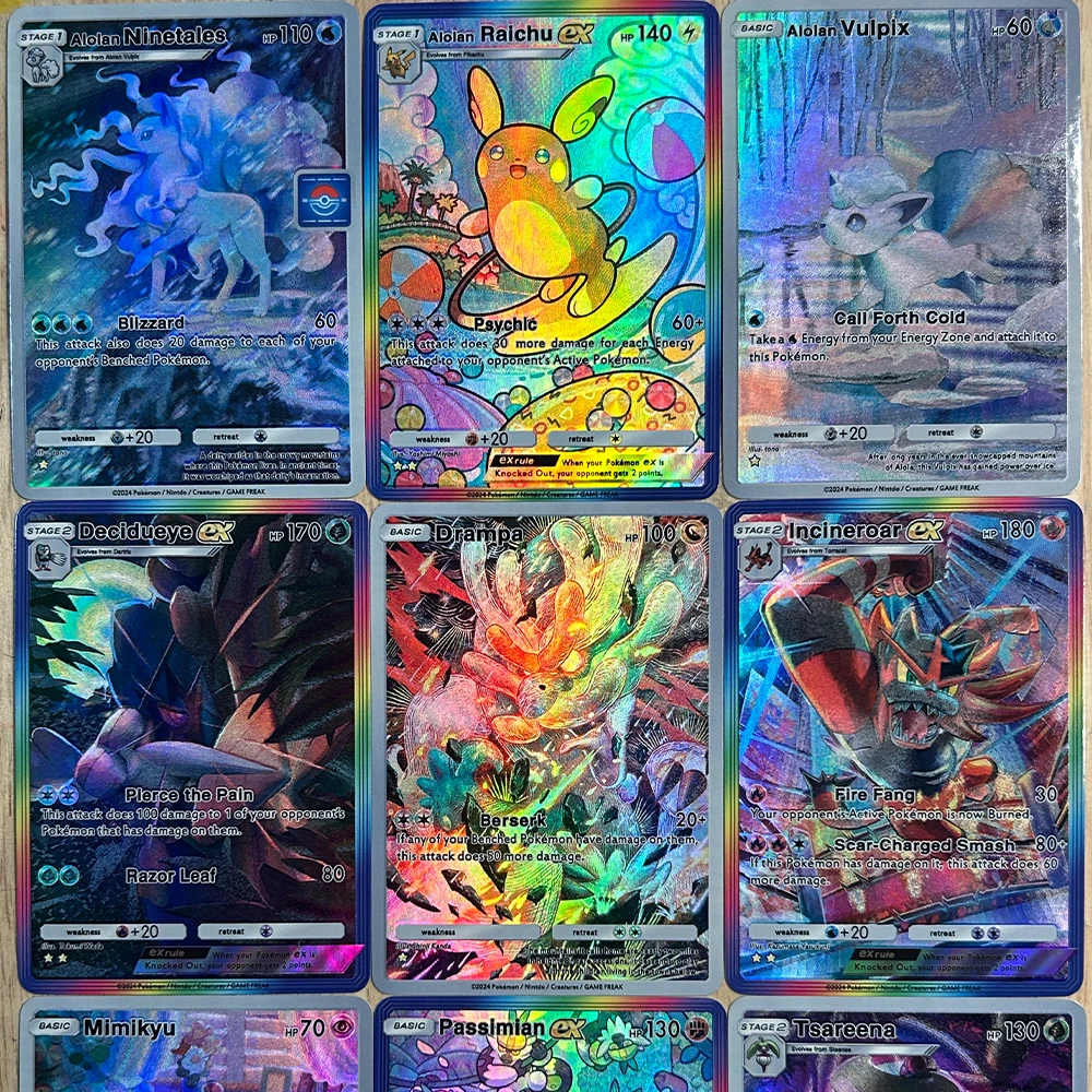 9 stks/set Nieuwe PTCG POCKET Collection Card Engels Alolan Raichu Drampa Mimikyu Cosmog Reliëf Textuur Flash Card Kind Gift