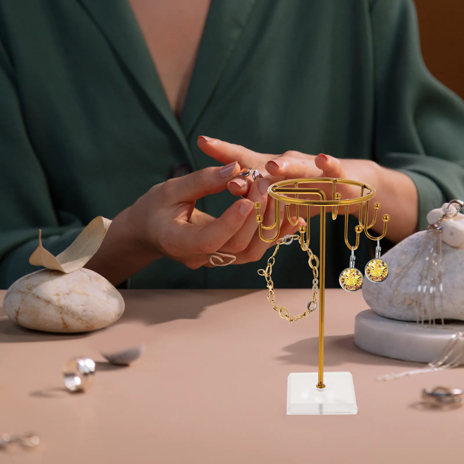 

Metal Jewelry Holder Stand Umbrella Shape Earring Necklace Bracelet Display Rack Storage Organizer for Dresser Retail Table