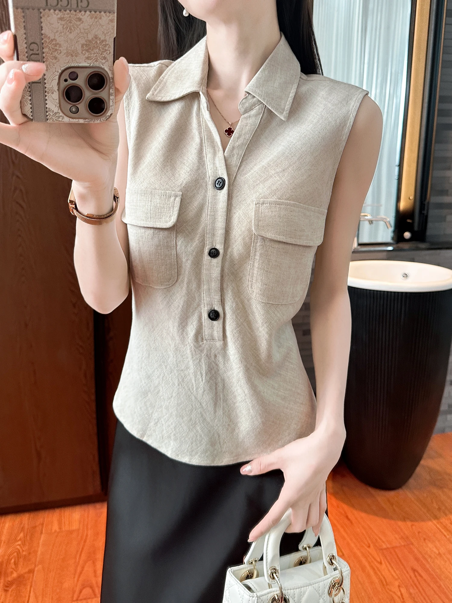 

You See Linen V-Neck Sleeveless Vest Old Money Style City Commute Breathable Slim Fit Patchwork Design Single Button Closure