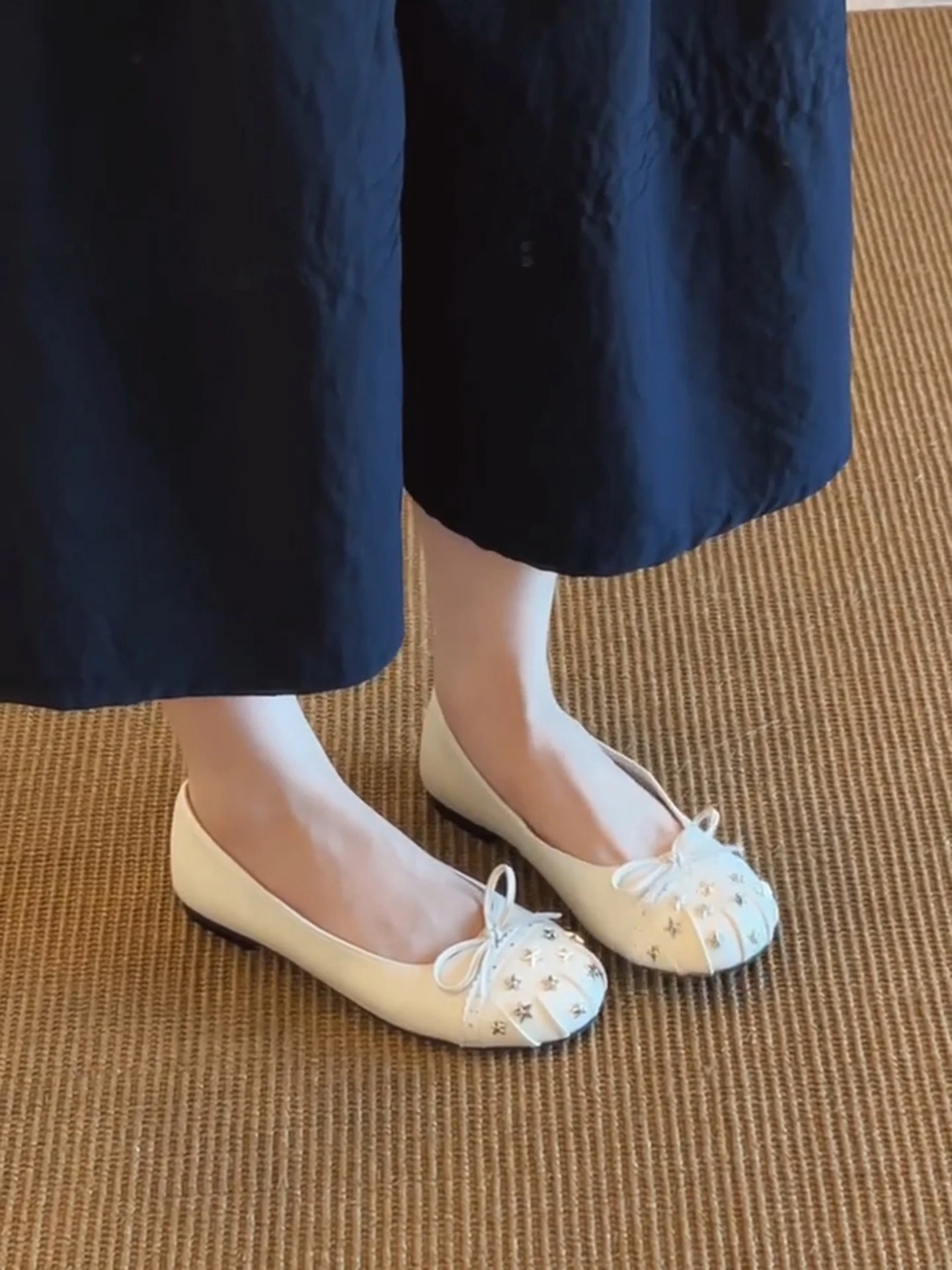 scarpe-basse-da-balletto-con-suola-morbida-per-donna-versione-in-pelle-di-pecora-stile-delicato-con-rivetti-e-nodi-punta-tonda-calzature-casual-alla-moda