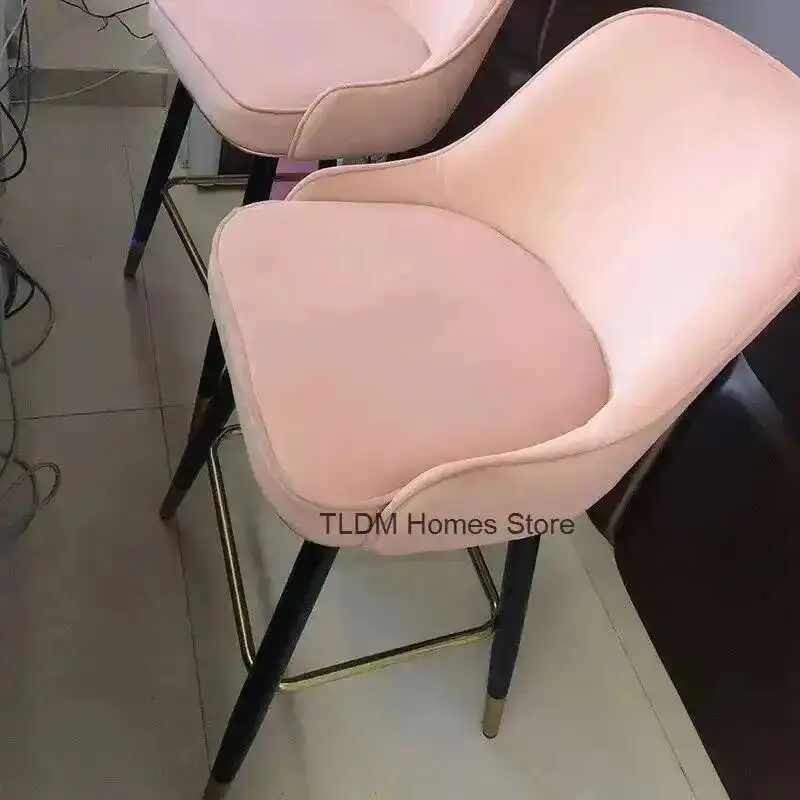 모던 체어 럭셔리 라이트 바 가구 벨벳 미니멀리스트 블랙/골드 하이 풋 백레스트 바 체어 노르딕 키친 홈 바 스툴