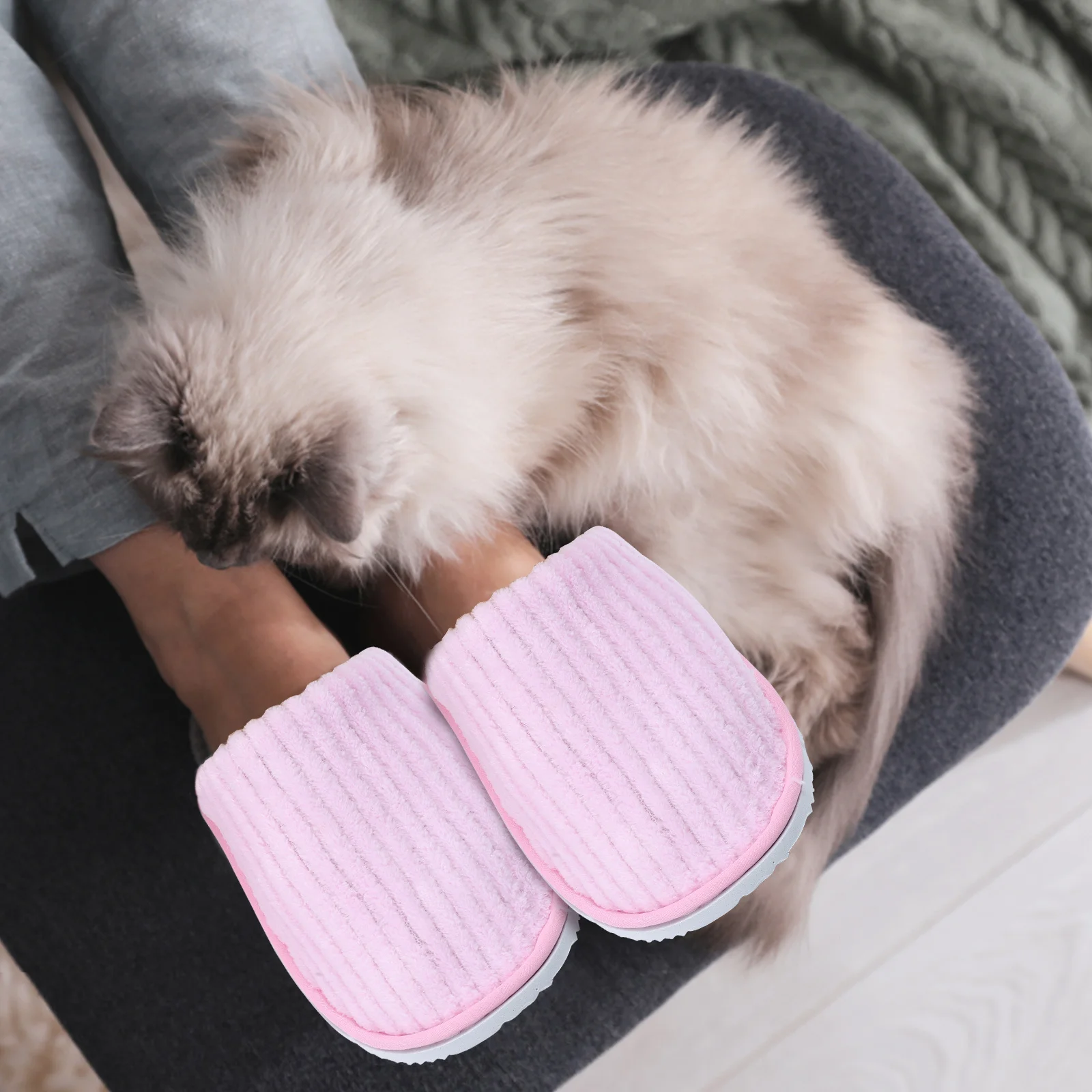 

12Pairs Disposable Nonslip Slippers Portable Coral Fleece Guest Shoes Hotel Spa Bathroom Pedicure Travel Use