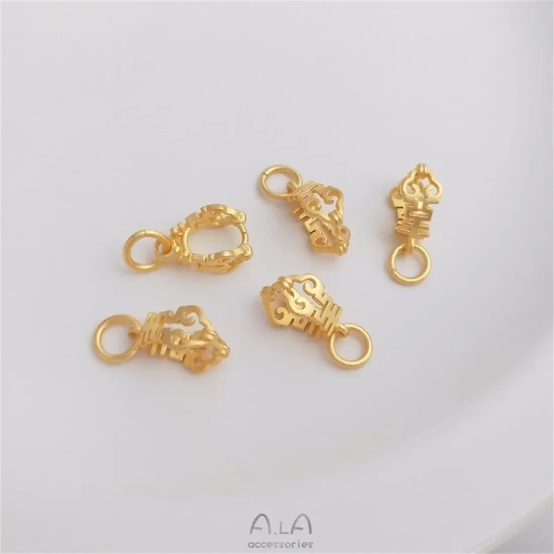 

Vietnam Sha Gold Xi Zi Gua Zi Kou Ping An Kou Handmade DIY Bread Circle Pendant Clip Jewelry Accessories C055