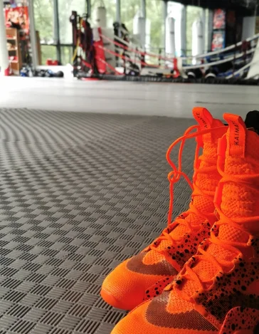 

Men's and women's lightweight wear-resistant wrestling shoes Non-slip sports shoes comfortable breathable boxing shoes