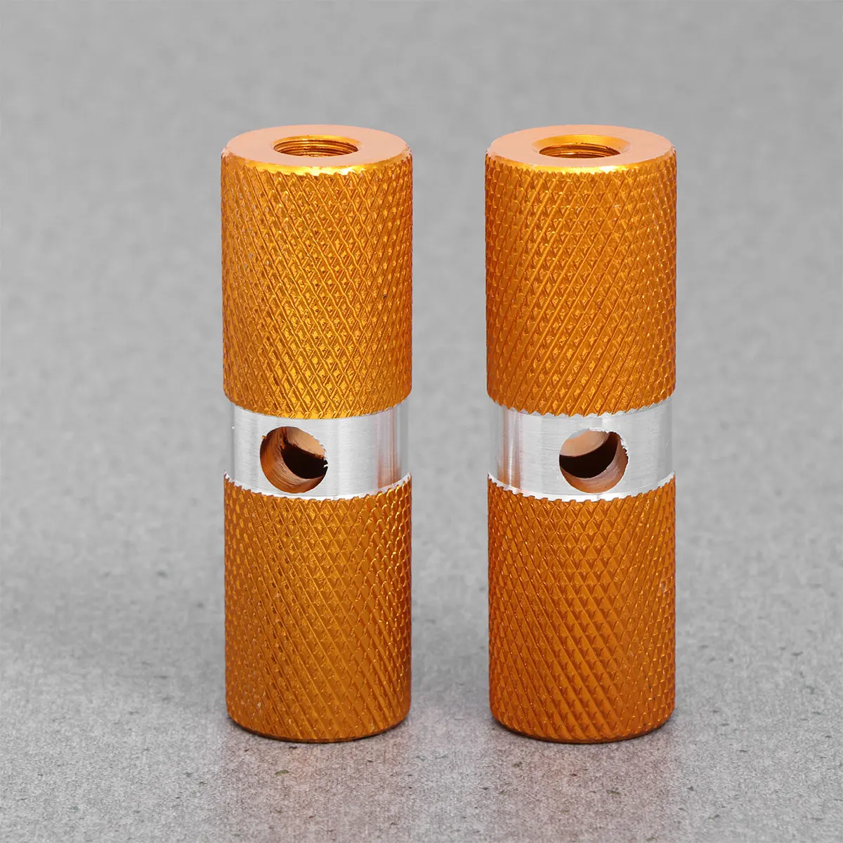 1Pair Aluminum Foot Peg Cylinder Non Slip Pedal Front Rear Axle Footrest Lever Bike Accessories Black for Mountain