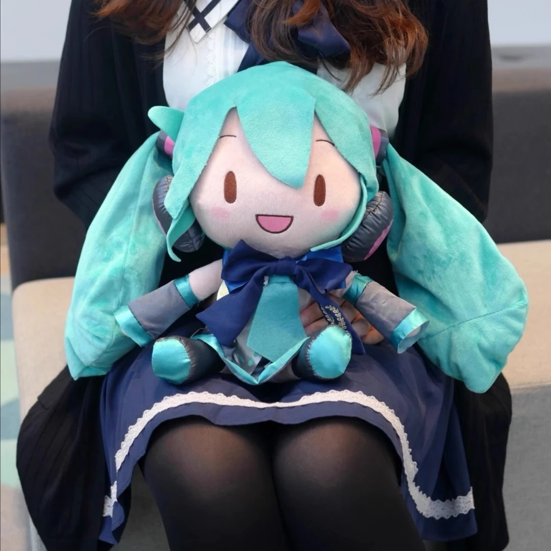 Hot ของแท้ Sega Hatsune Miku ตุ๊กตาน่ารักโบว์ Fufu สูตรชุดริบบิ้นสีฟ้าตุ๊กตา Plush ตุ๊กตาสาวของเล่นตุ๊กตาของขวัญวันเกิด