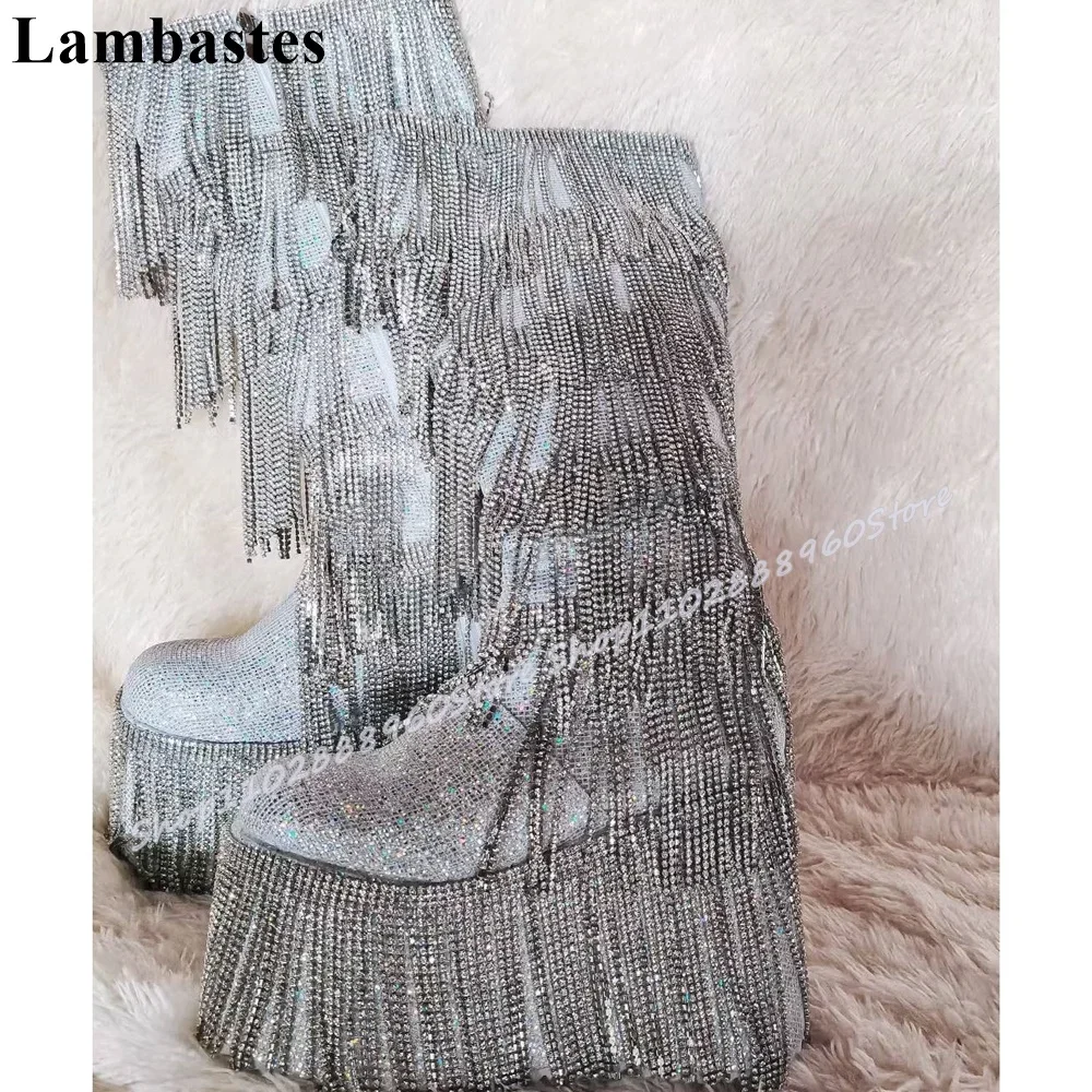 รองเท้าบูทส้นตึกแบบมีคริสตัลประดับสีเงิน ความยาวครึ่งน่อง แต่งพู่ห้อย  แบบมีซิปด้านข้าง หัวกลม สีชมพู สไตล์ทันสมัย