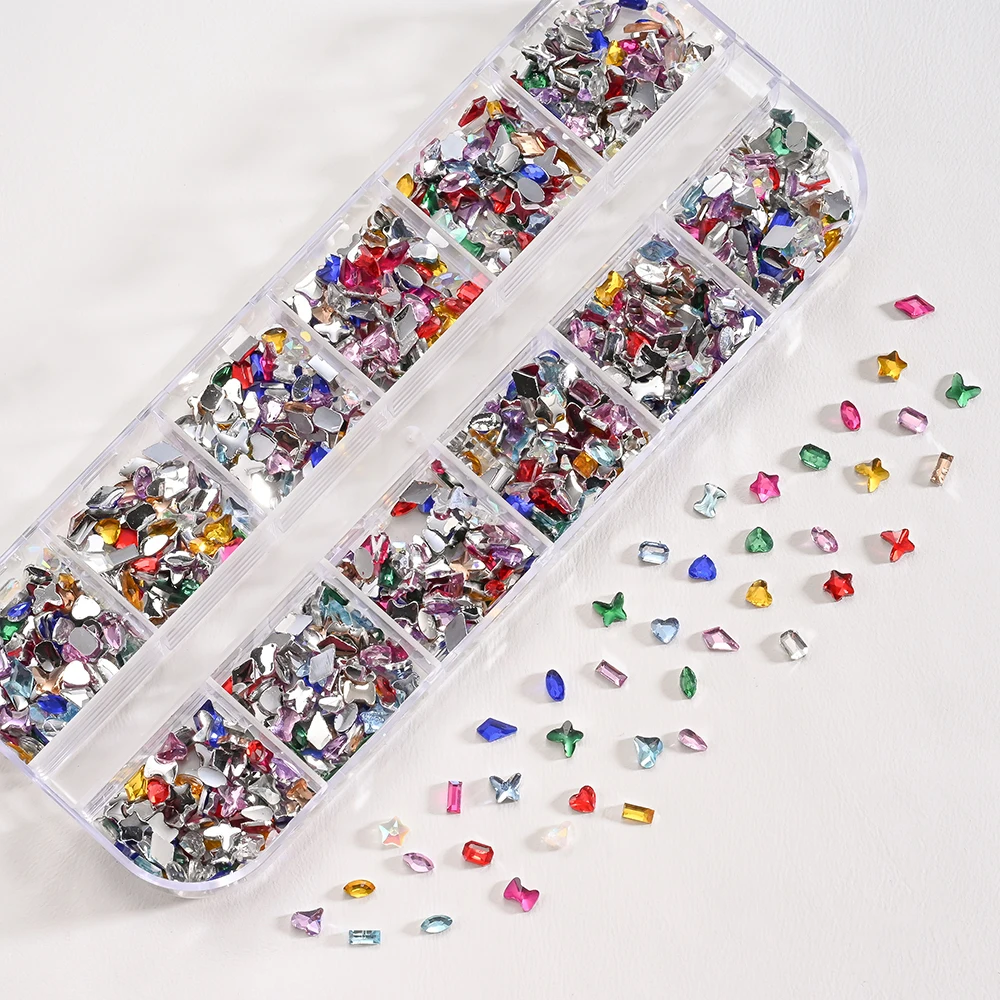 12칸 혼합 3D 미니 네일 라인스톤 아트 참스 오각형 하트 나비 다이아몬드 네일 젬스 쥬얼리 부품 DIY 매니큐어 장식