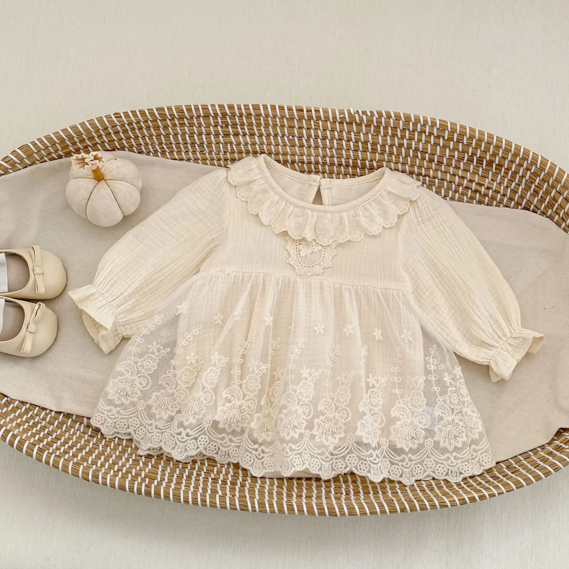 

2026 Spring New Baby Long Sleeve Dress Cotton Girls Cute Lace Collar Princess Dress Solid Infant Girl Mesh Dress Toddler Clothes