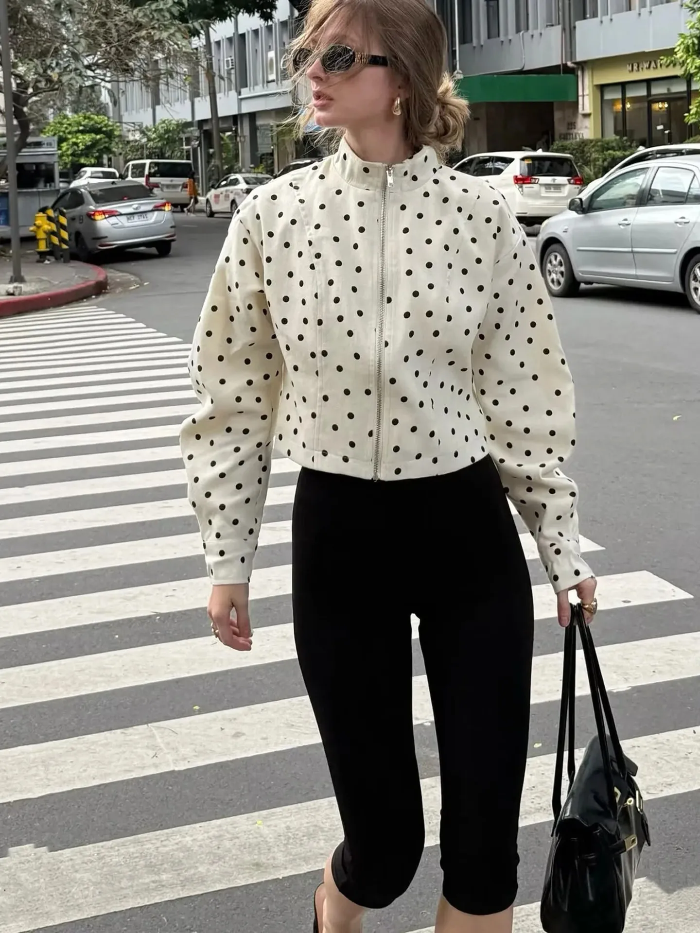 Fall New Arrival Women's Commuter Style Small Stand Collar Long Sleeve Zipper Polka Dot Print Short Jacket Coat