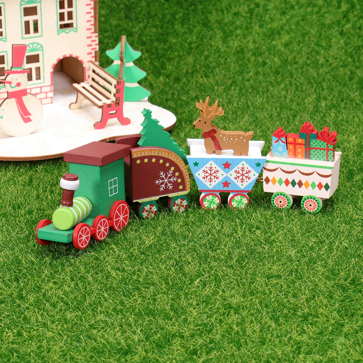 

Xmas Themed Trains Decoration Colorful Small Ornaments Wooden Christmas Decorations