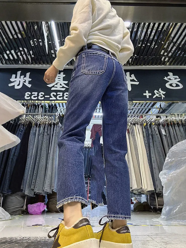 Narrow version straight leg jeans women's spring 2026 new retro slimming simple versatile nine point cigarette tube pants