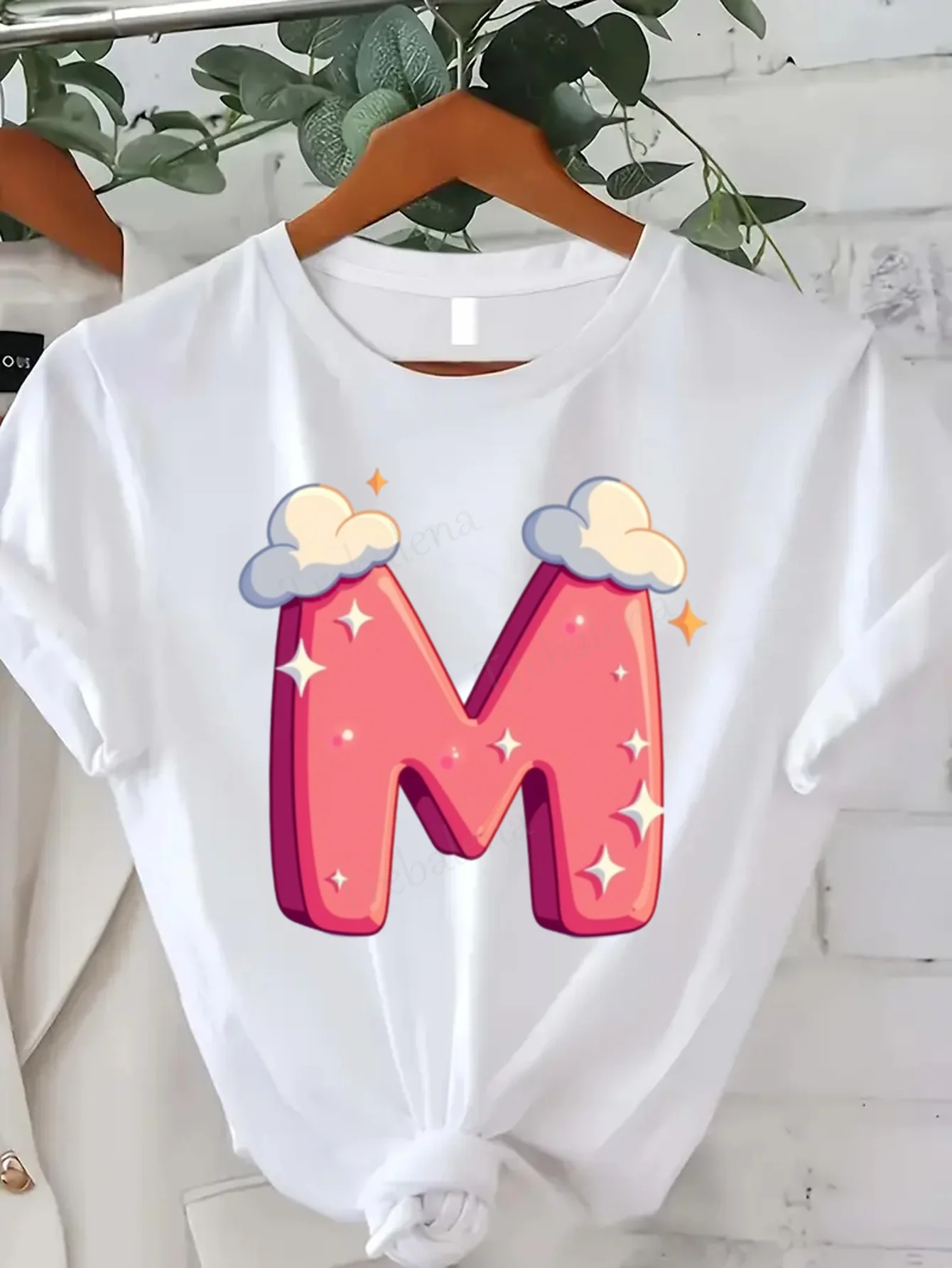 

Comfortable Women's Print T-shirt Cute Pink M Letter T-Shirt with Clouds and Stars, Fun Cartoon Style for Women