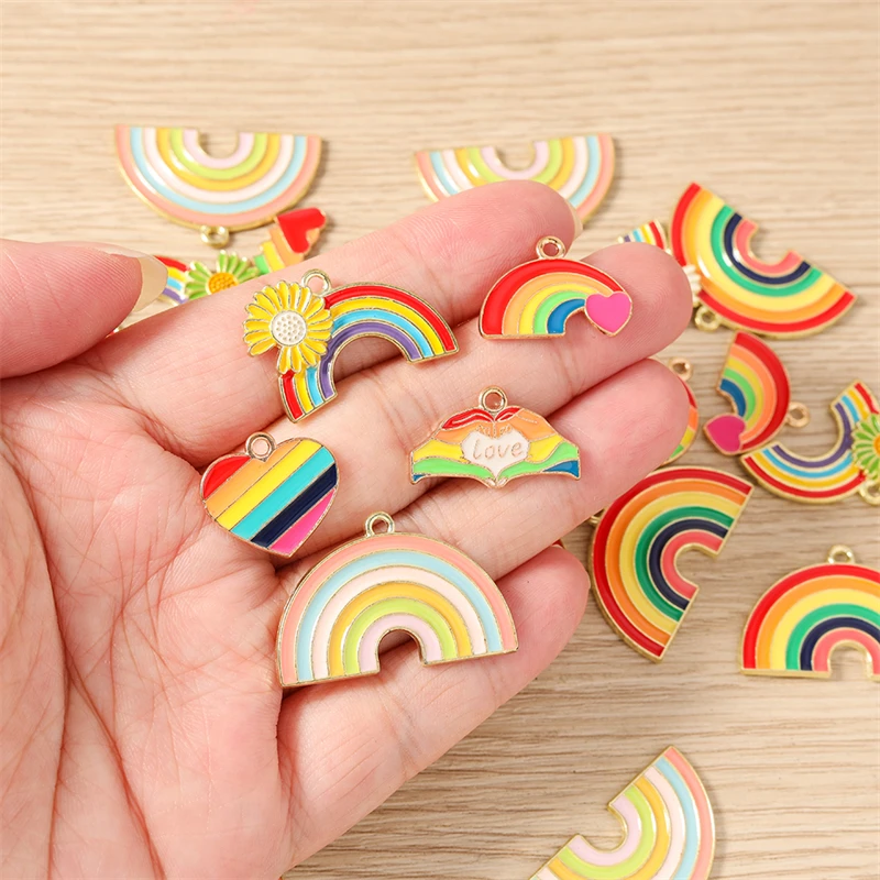 10 Stück niedliche bunte Regenbogen-Liebesherz-Anhänger für die Herstellung von Halsketten, Ohrringen, Armbändern, DIY-Handwerk, Schmuckzubehör – Detail 2