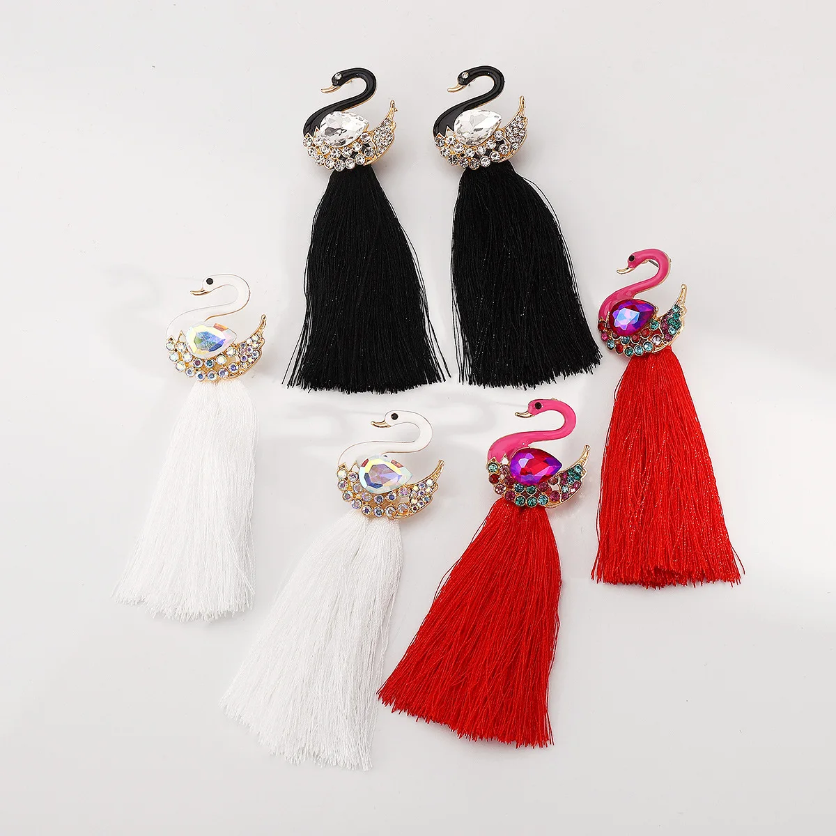 

New Individualistic Tassel Swan Pendant Earrings Retro Ethnic Alloy Inlaid with Zircon Drop Earrings Long Ear Luxury Jewelry