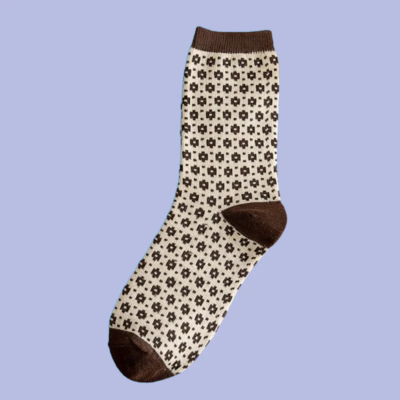 5/10 Paar Damen Herbst und Winter heiße Retro Mittel rohr Casual Socken hochwertige diamant braune Ins trend ige Socken Baumwoll socken