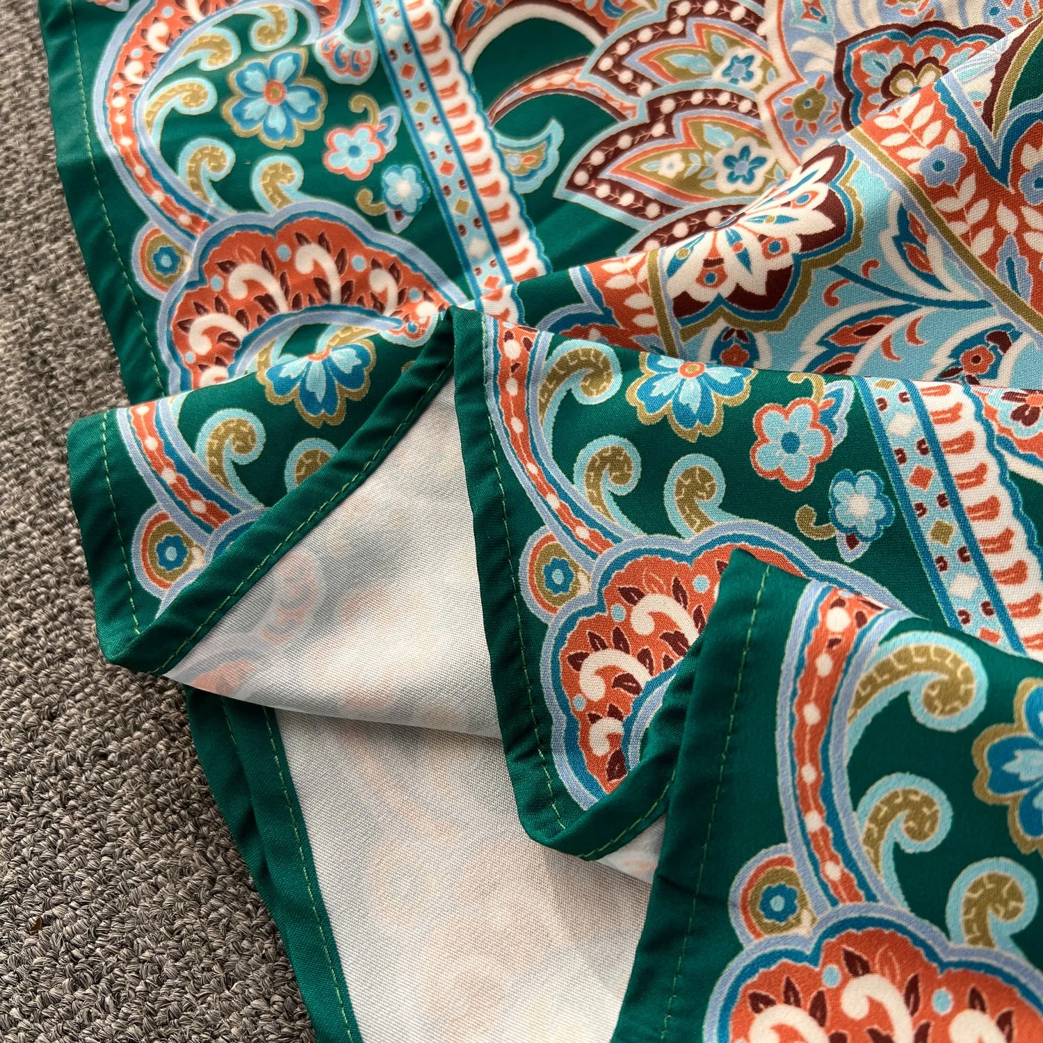 French Retro High-end Dress Female Niche Temperamen Loose Waist Flared Sleeves Waist Cinching Large Swing Printed Long Skirt