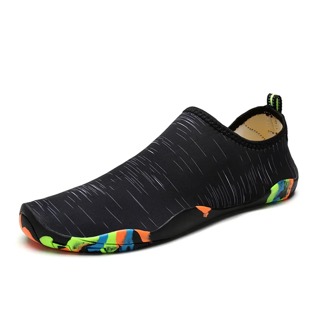 Zapatos de agua de verano de secado rápido, calcetín de playa Unisex, zapatillas de deporte descalzas para hombres, natación, deportes de aguas arriba, buceo, zapatos acuáticos para mujeres