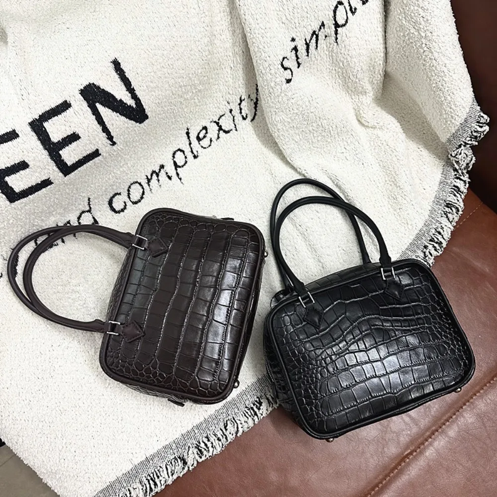 Stylish and Simple Single Shoulder Solid Color Women Convenient To Go Out Portable Messenger Bag Texture Unique Casual Daily