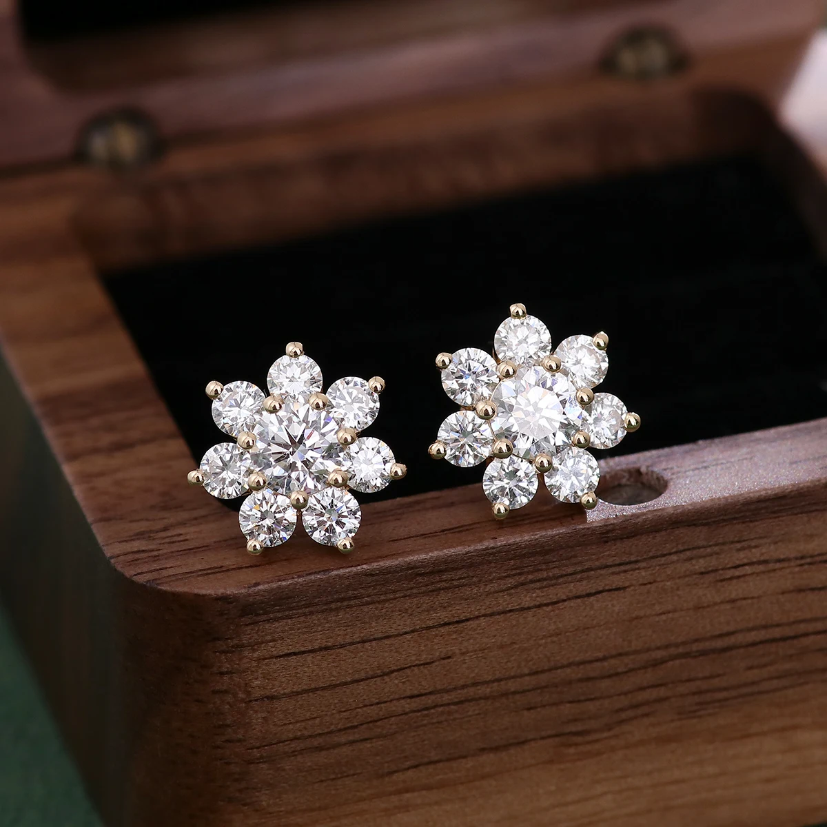 

Provence 10K 14K solid gold flower stud earrings lab diamond round cut birthday party women jewelry anniversary earrings gifts