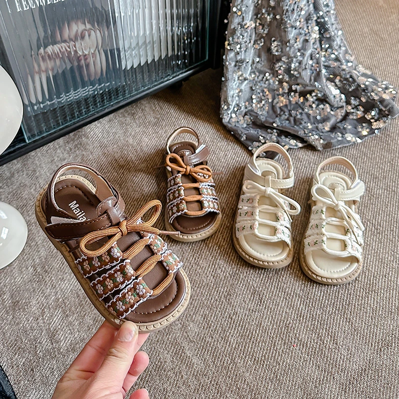 

Baby Girls Hot Sale Summer Princess Fashionable Embroidery Soft Hollow Sandals Kid Elegant School Lightweight Cute Walking Shoes