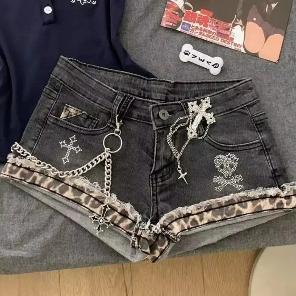 Y2k Vintage Denim Shorts Fashionable Hot Pants 2000s Women Clothes Harajuku Streetwear Chic Trendy Patchwork Jeans Shorts