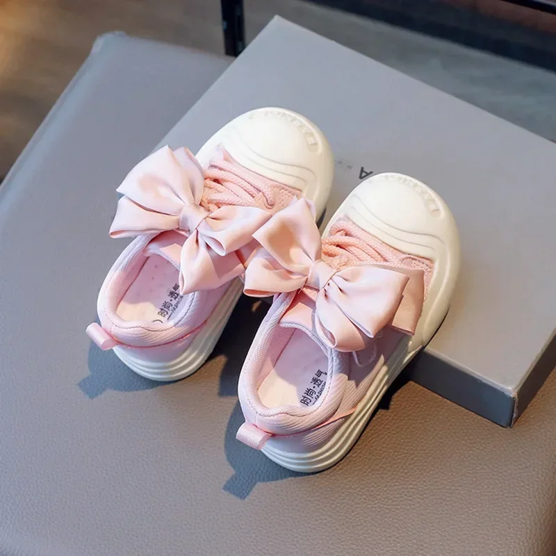 Dziewczyna dziecko buty sportowe różowy beżowy maluchy szkolne obuwie moda Bowknot dziecięce buty do biegania tenisówki grube dno antypoślizgowe