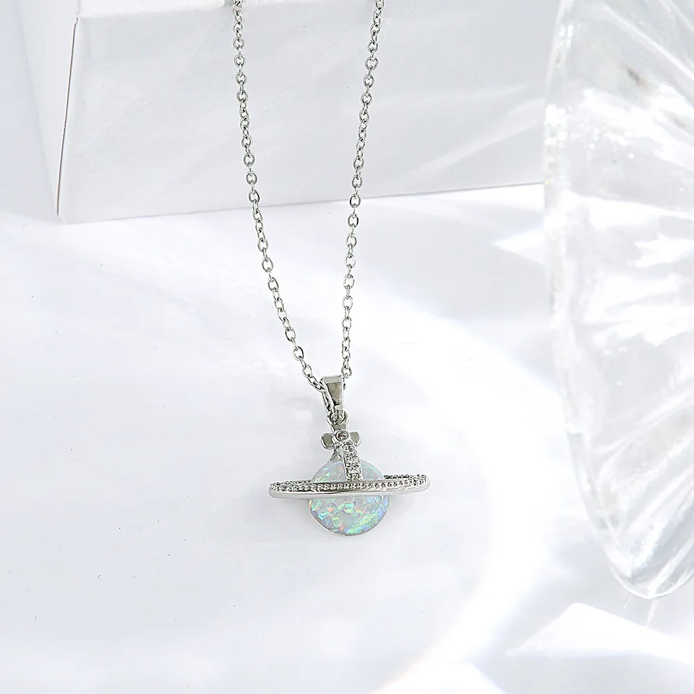 هدية مربع التيتانيوم الصلب مايكرو إدراج كوكب قلادة قلادة للفتيات ضوء الأزياء الفاخرة والمجوهرات المتخصصة