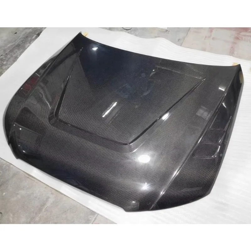 غطاء محرك السيارة من ألياف الكربون على طراز AT غطاء محرك السيارة لـ A4 B8